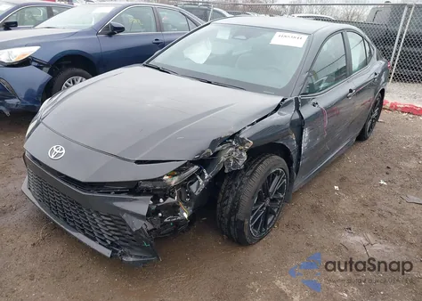 2025 Toyota Camry Se z USA, uszkodzony, nr VIN 4T1DAACKXSU068217
